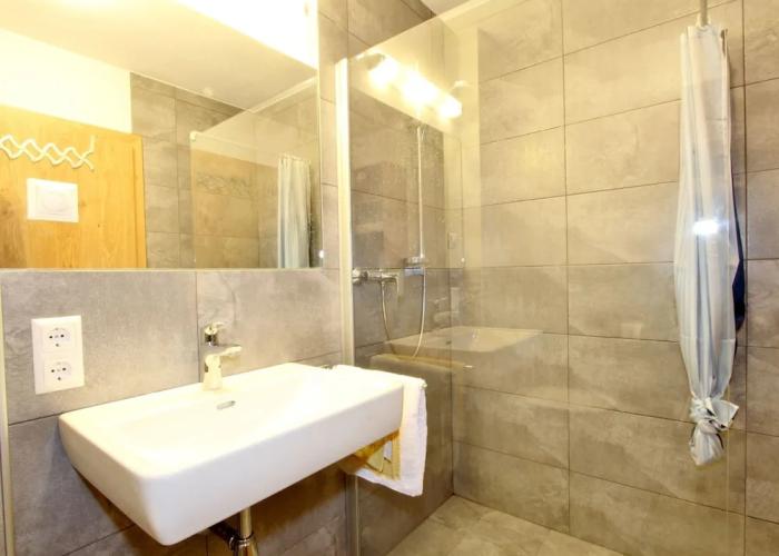 Modern Apartment in Neukirchen am Grossvenediger
