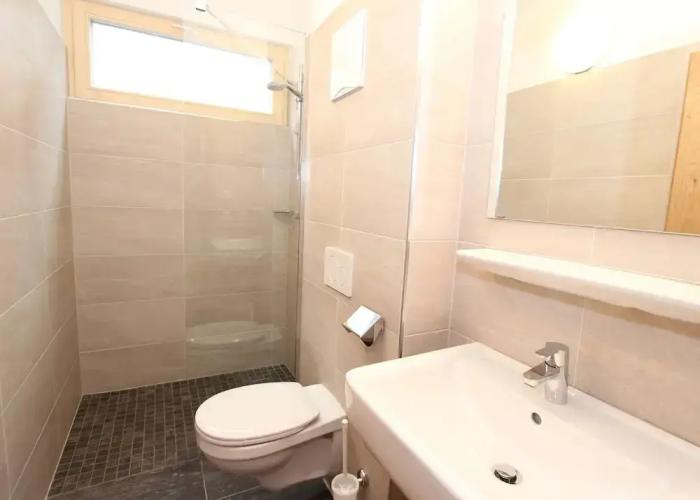 Stylish Flat With Garden & Sauna Access
