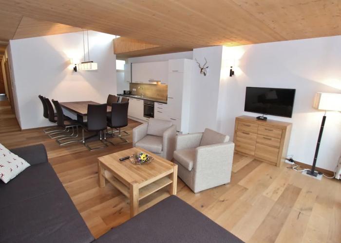 Stylish Flat With Garden & Sauna Access