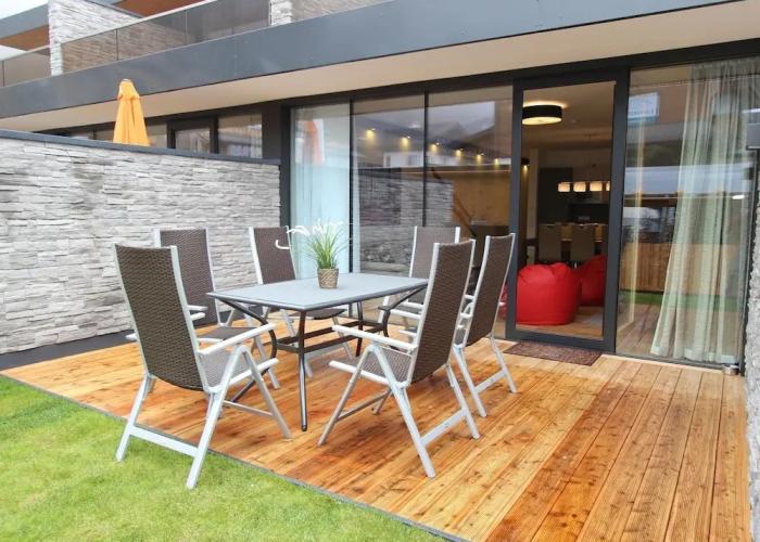 Stylish Flat With Garden & Sauna Access