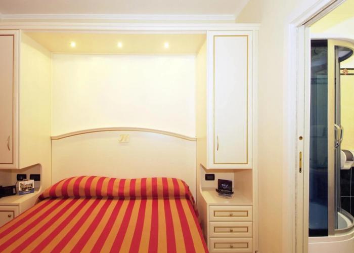Fashion Hotel
