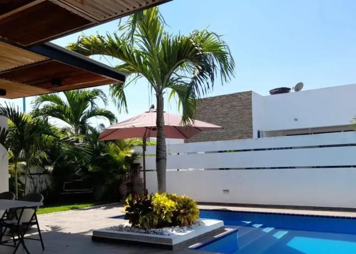 Quinta Moderna Piscina Privada Via Girar