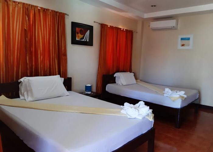 Slam's Garden Dive Resort