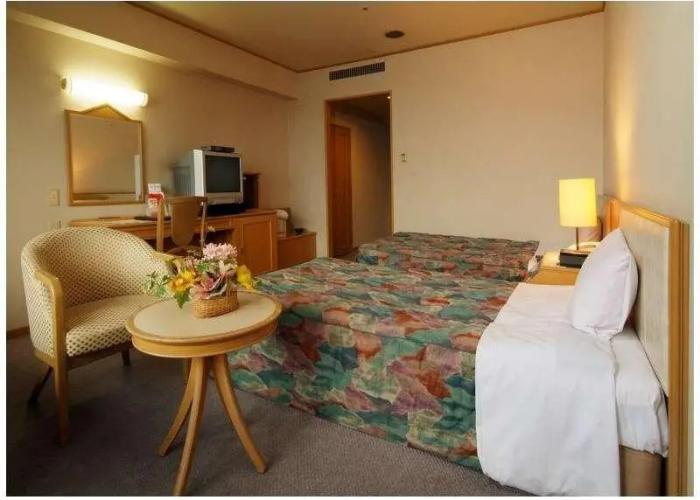 Yanai Cruise Hotel