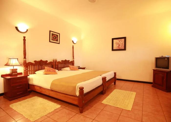 Royal Beach Resort