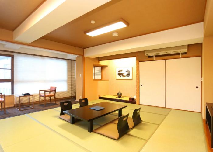 Hotel Parens Onoya