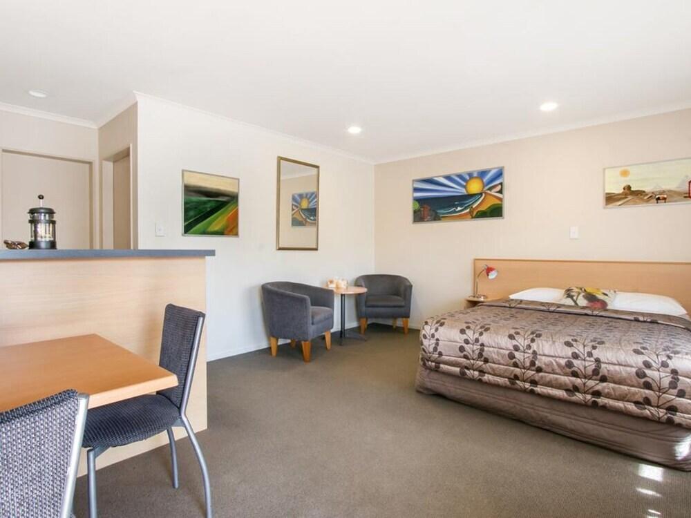 ASURE Kaimai View Motel