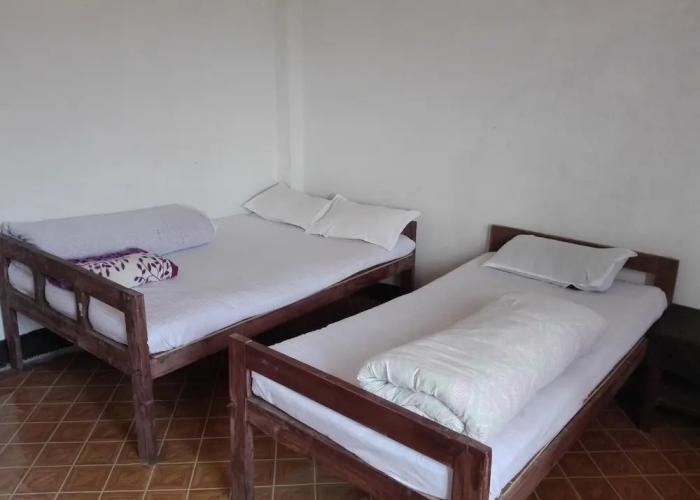 Kayastha restaurant and lodge