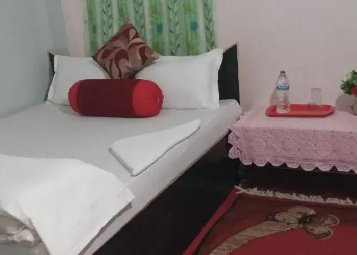 Unique Hotel And Lodge