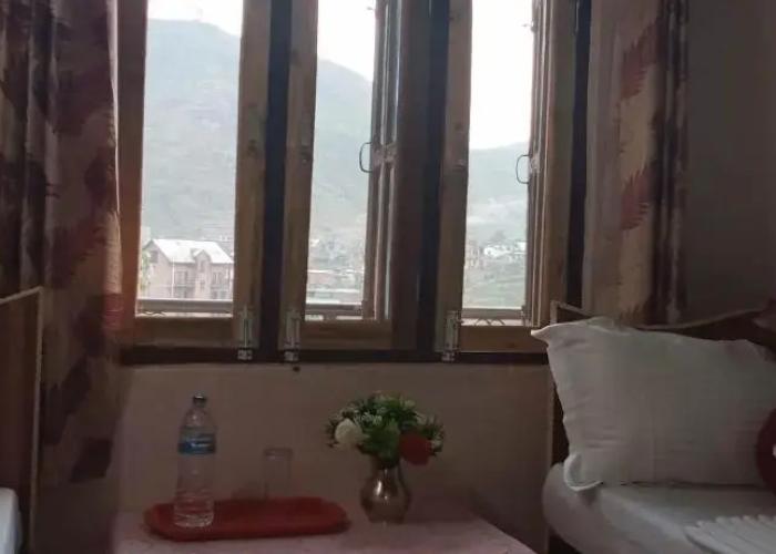 Unique Hotel And Lodge