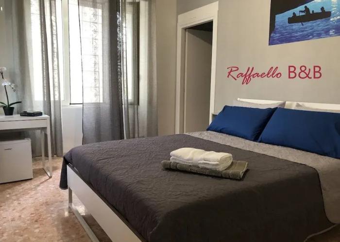 B & B Raffaello