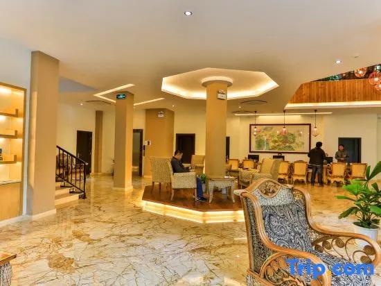 Royal Waterlily Hotel