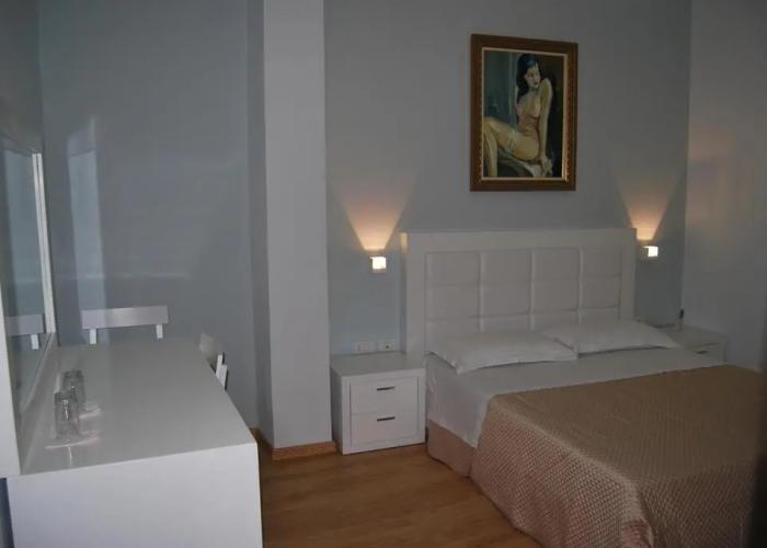 Grand White City Hotel