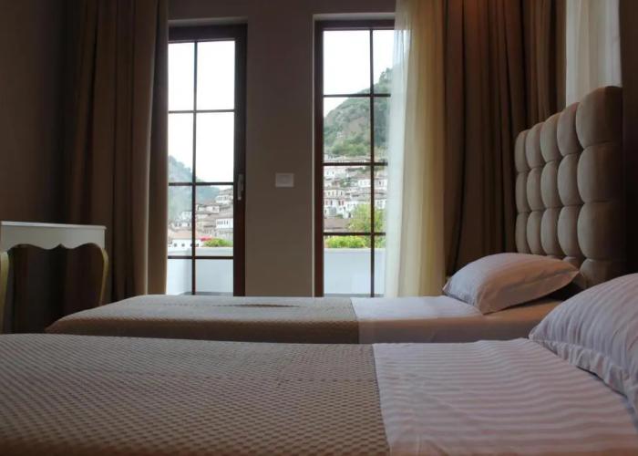 Rezidenca Desaret Hotel