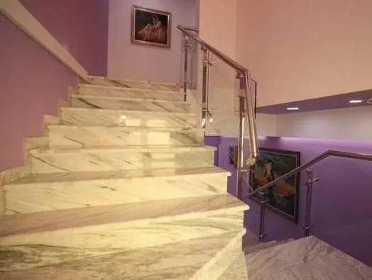 White City Hotel