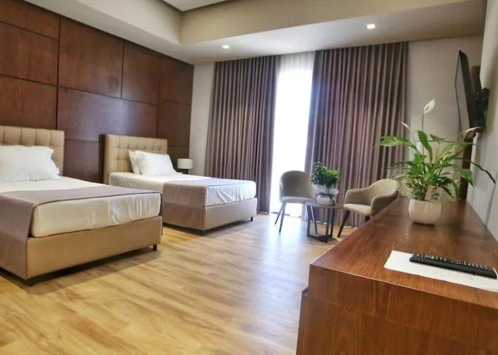 Portik Hotel