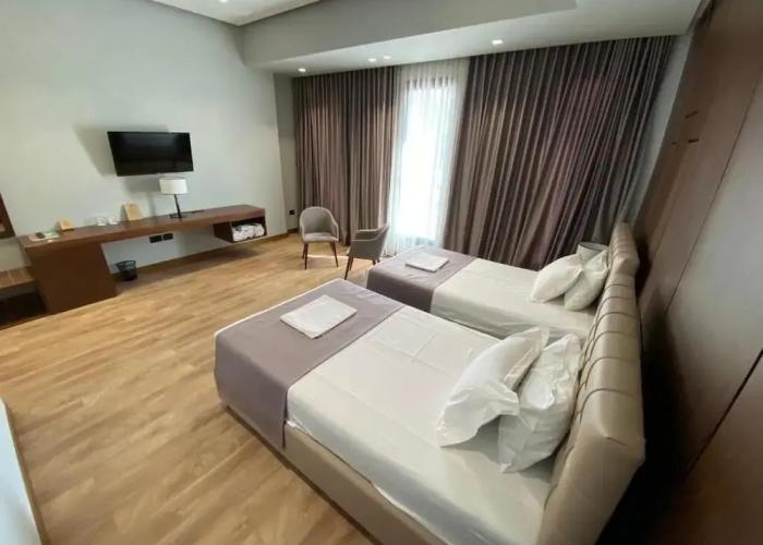 Portik Hotel