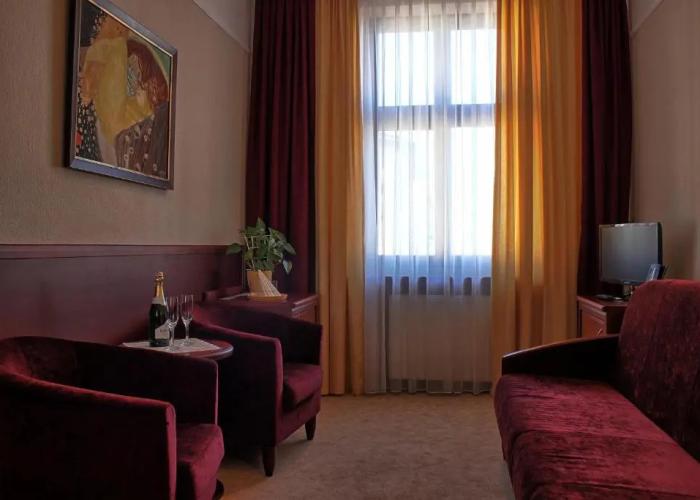 Hotel Bast