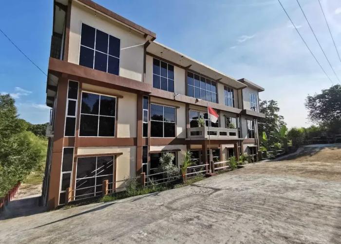OYO 94248 Hotel Majest