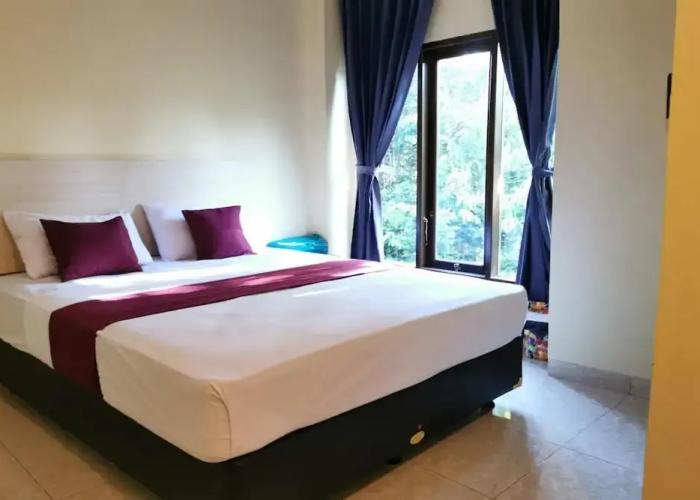 OYO 94248 Hotel Majest