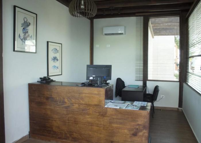Aquastar Hotel & Apartments