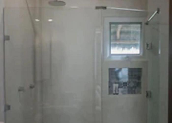 Noah Beach Hotel & Suites