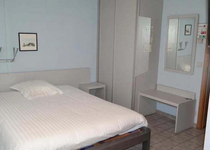 De Bonte Os Hotel & Tower