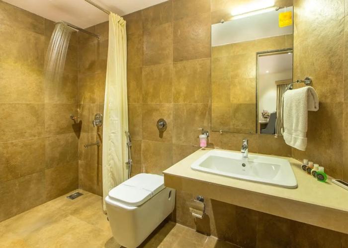Aura One Hotel