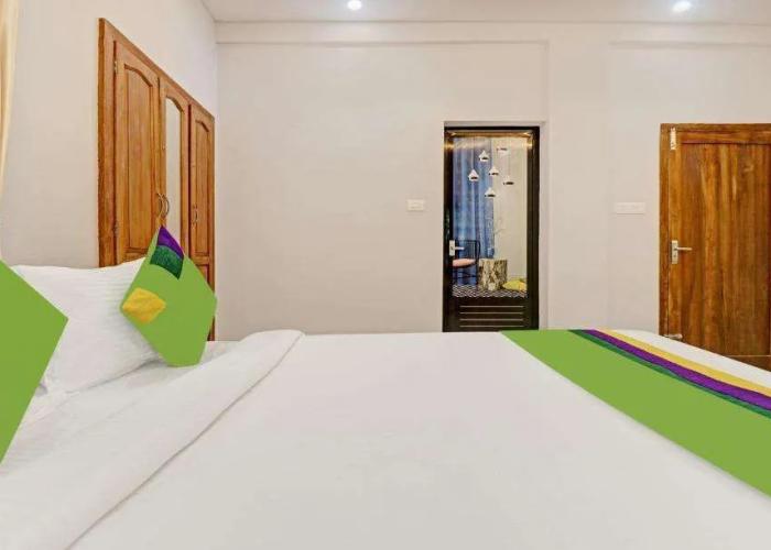 Itsy Hotels Palm Grove By D2V