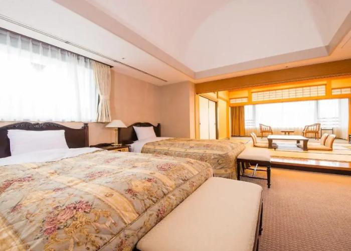 Royal Tainai Park Hotel
