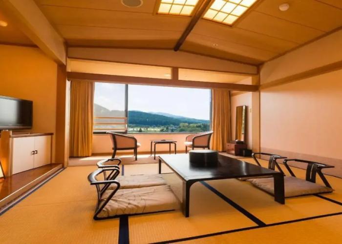 Royal Tainai Park Hotel