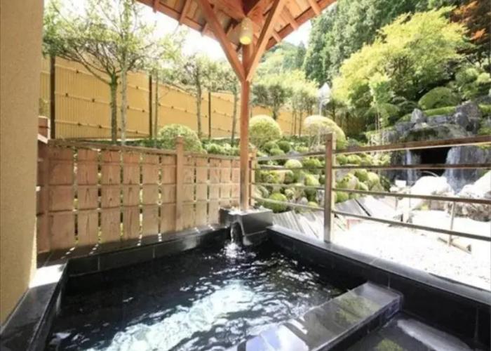 Yumoto Hotel Achikawa