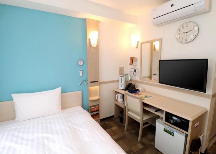 Toyoko Inn Meitetsu Chiryu Ekimae