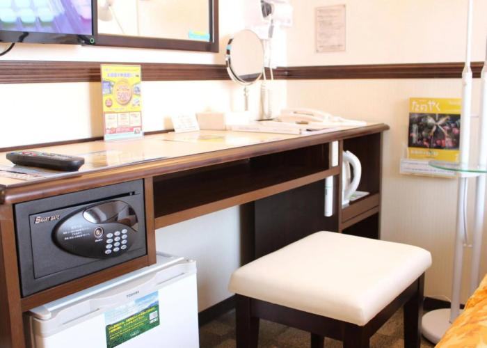 Toyoko Inn Tsuruga Ekimae