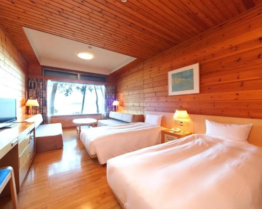 фото Okubiwako Makino Grand Park Hotel