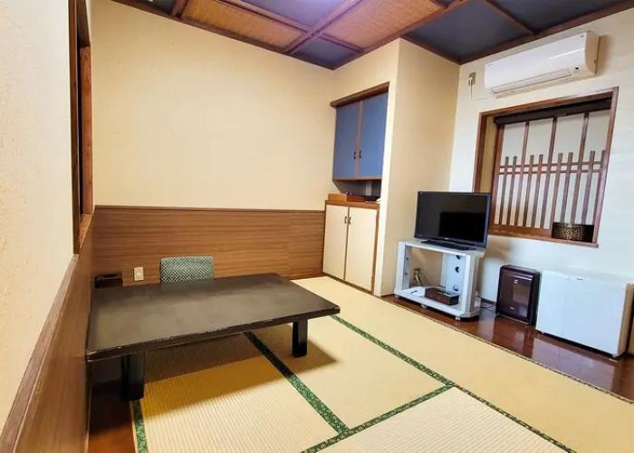 Hamazen Ryokan