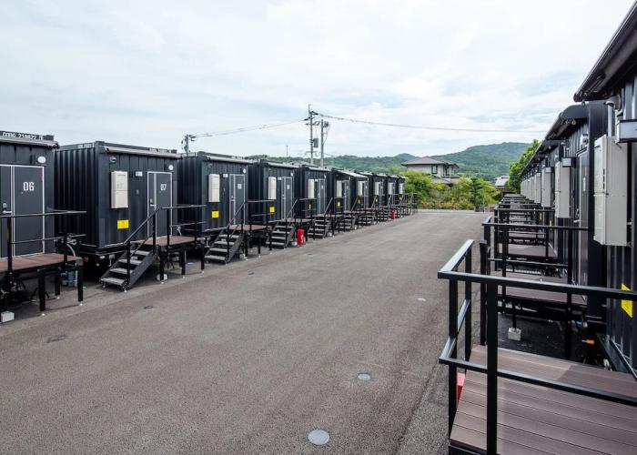 HOTEL R9 The Yard Uki