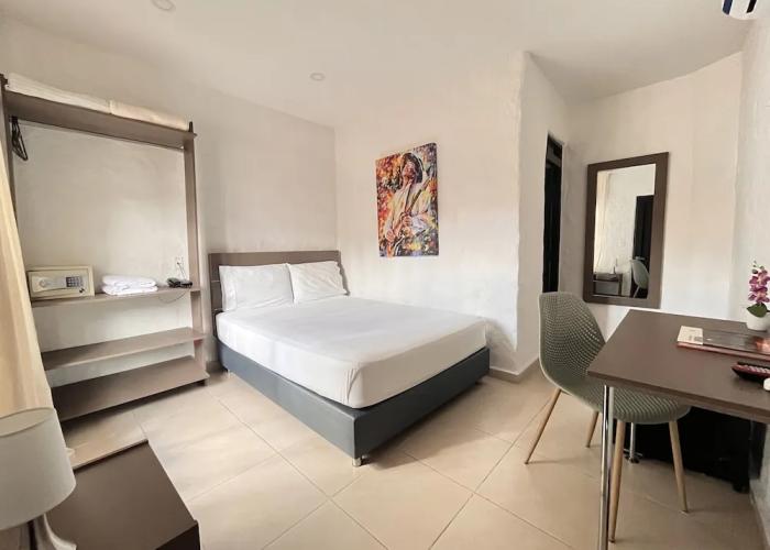 Hotel Vanguardia Natural
