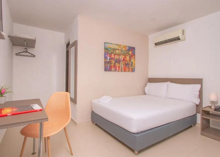 Hotel Vanguardia Natural