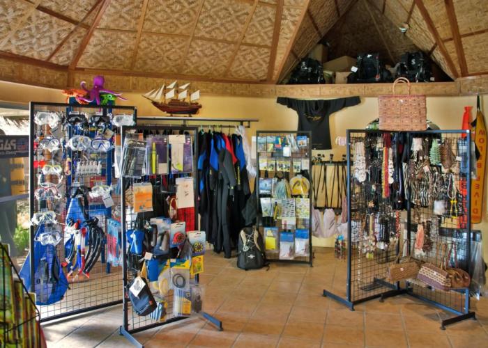 Easy Diving and Beach Resort