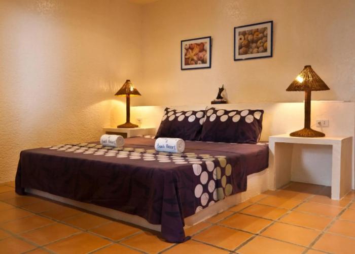 Easy Diving and Beach Resort