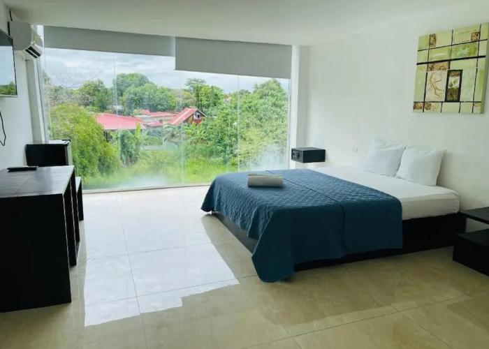 Gorgona Beach Hotel