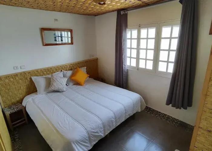 BigBlue Hostel Surf & Coworking