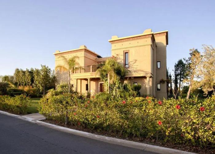 Villa avec piscine privée et Golf