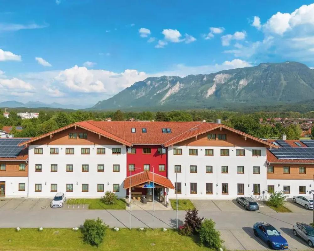 Hey Lou Hotel Piding	