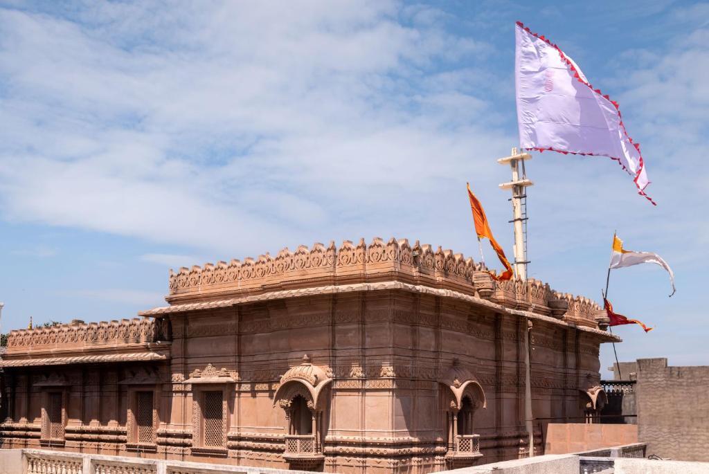 Dwarikadish Lords Eco Inn Dwarika