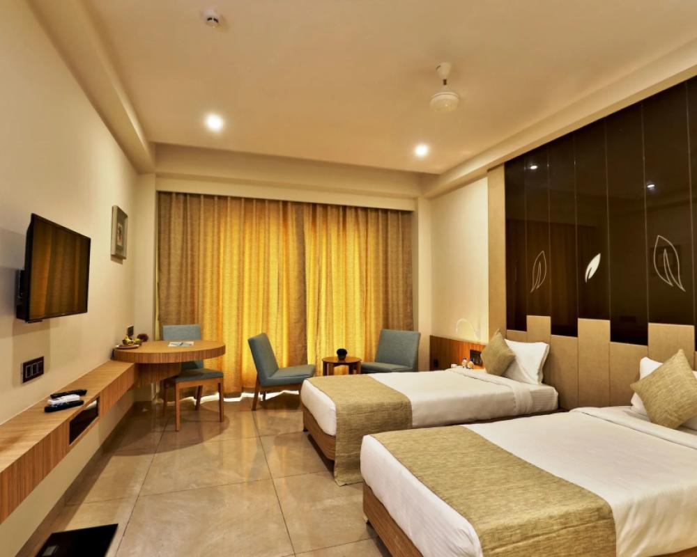 фото Vits Devbhumi Hotel