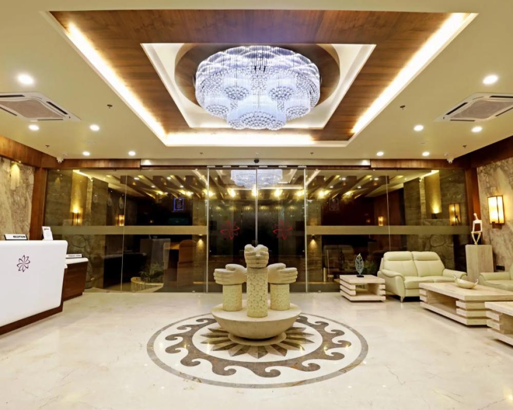 фото Vits Devbhumi Hotel