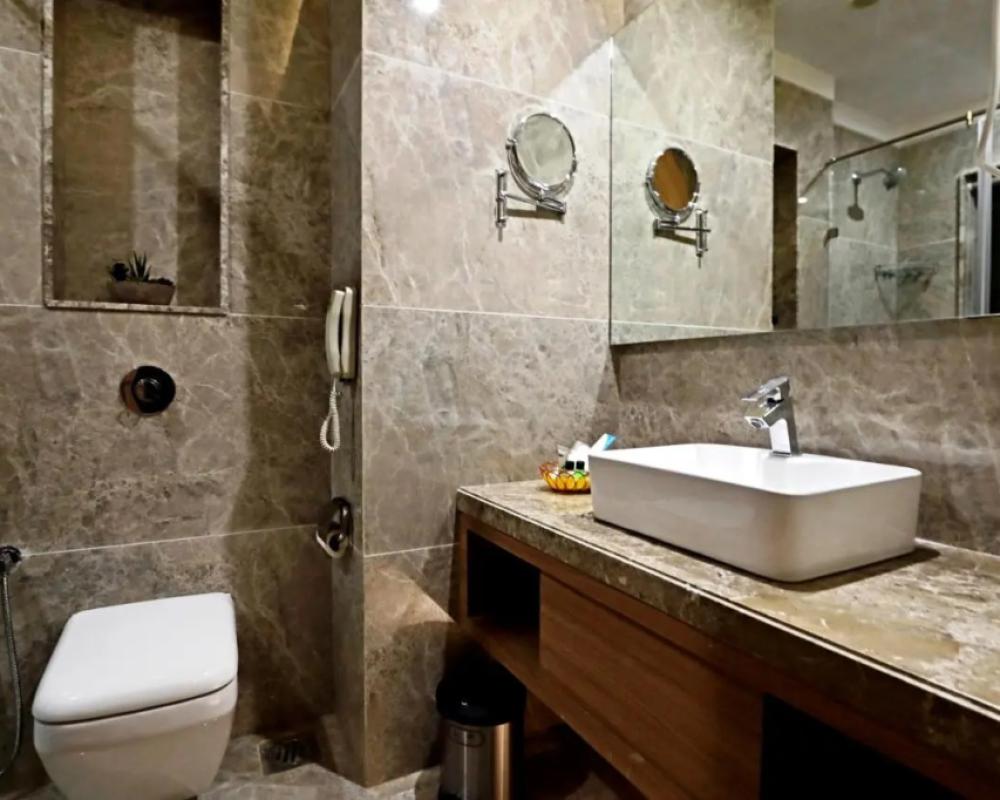 фото Vits Devbhumi Hotel