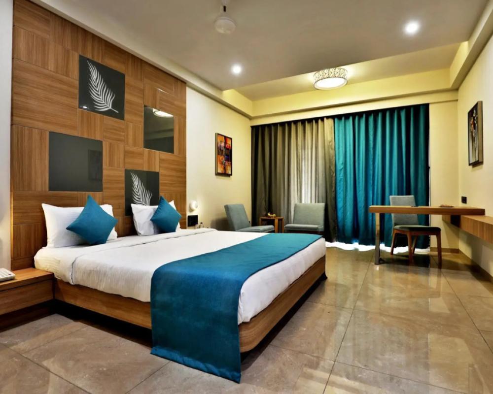 фото Vits Devbhumi Hotel